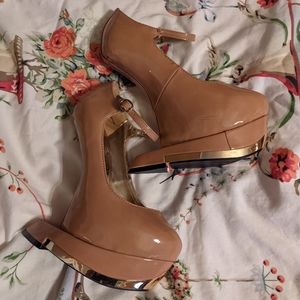 Privileged 'Kelsey' heelless platform wedge shoes